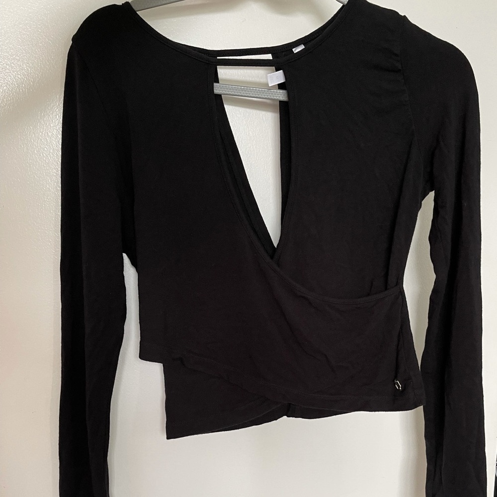 Fabletics black long sleeve
